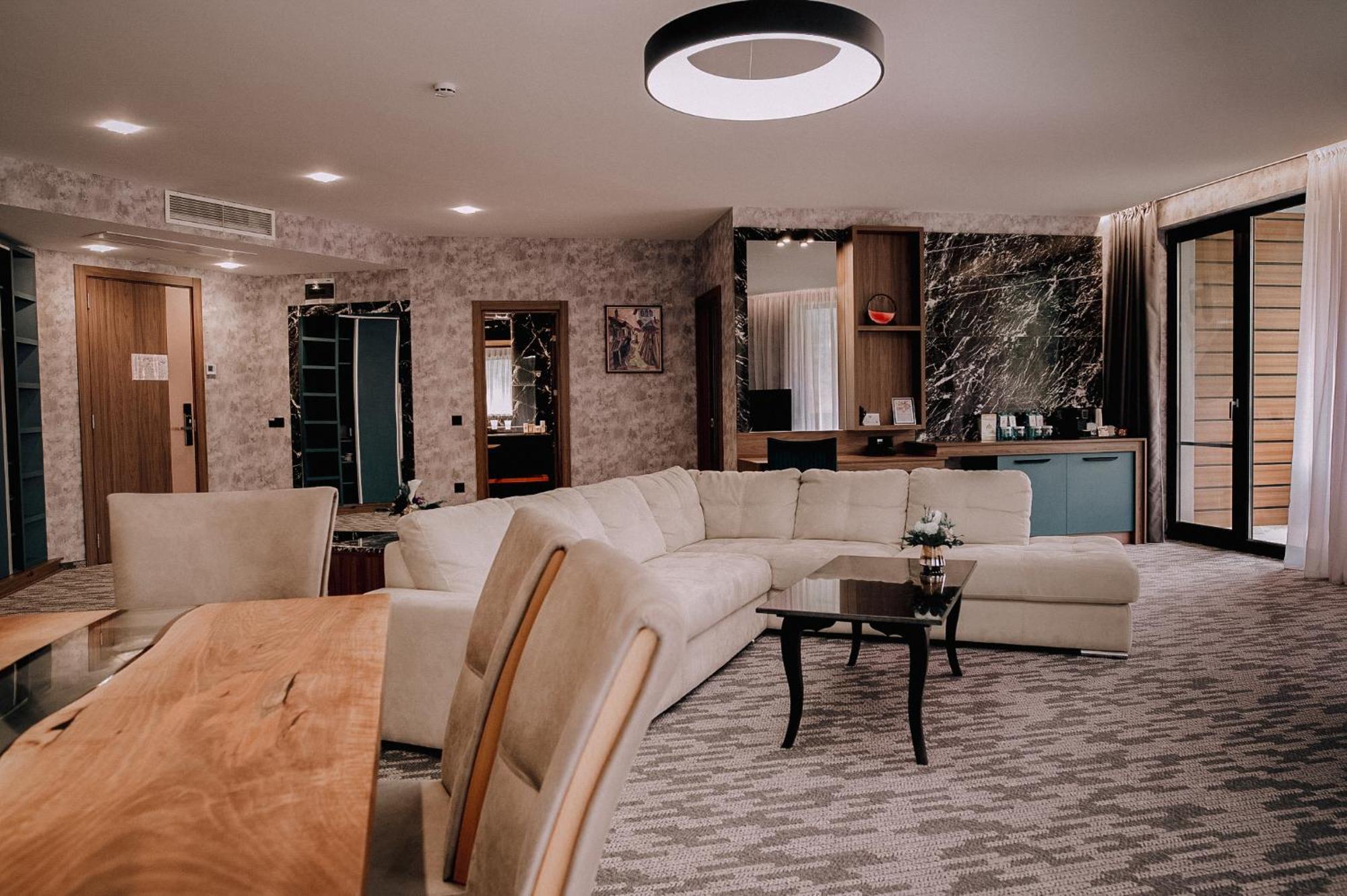 Sante Spa Hotel Velingrad Exteriér fotografie A living room in a modern house